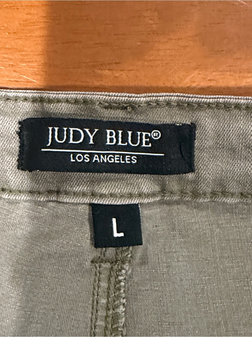 Judy Blue Grayish utility cutoff 3” short size large - Picture 4 of 6